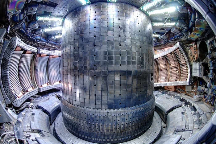  Започна сглобяването на експерименталния термоядрен реактор
